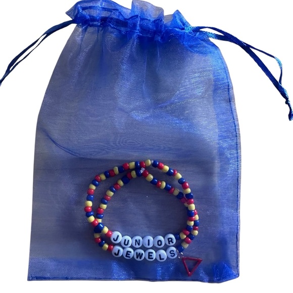Bundle of 2 Handmade Taylor Swift “Junior Jewels” Bracelets, Gift Bag & Stickers - Picture 5 of 5